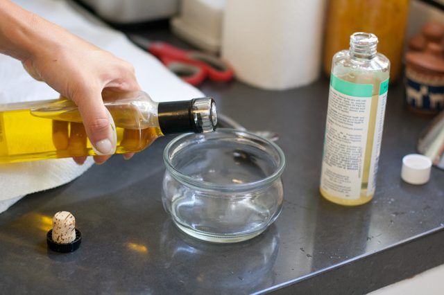 Comment nettoyer votre visage avec de l'huile d'olive