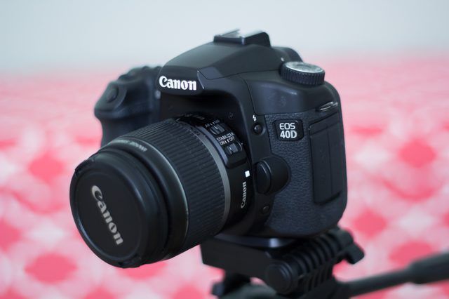 Comment régler le retardateur sur un Canon EOS 40D